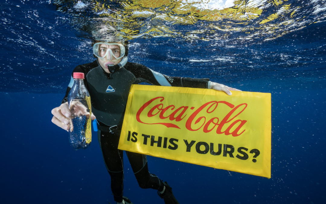 A Coca-Cola, a PepsiCo és a Nestlé áll leginkább a bolygónkat ellepő eldobható műanyagcsomagolás-szennyezés mögött
