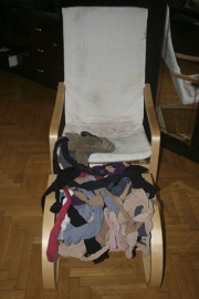 Szék felújítása harisnyákból Szék felújítása harisnyákból